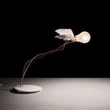 Load image into Gallery viewer, Lucellino Table Lamp in Detail.
