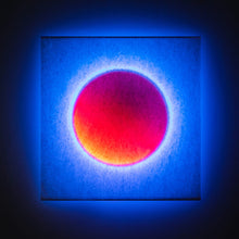 Load image into Gallery viewer, Moodmoon LED Wall Light in Detail.
