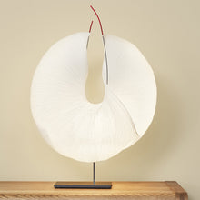 Load image into Gallery viewer, Yoruba Rose LED Table Lamp in Detail.
