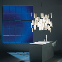 Load image into Gallery viewer, Zettel&#39;z Pendant Light in living room.
