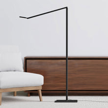 Load image into Gallery viewer, Focaccia LED Floor Lamp in living room.
