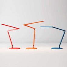 Load image into Gallery viewer, Z-Bar Mini Gen 4 LED Desk Lamp in Detail.
