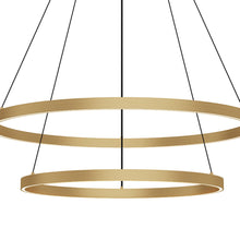Load image into Gallery viewer, Cerchio LED Chandelier in Detail.
