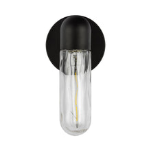 Load image into Gallery viewer, Lima Outdoor Wall Light in Detail.
