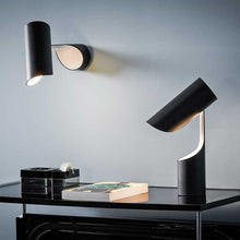 Load image into Gallery viewer, Mutatio Table Lamp in living room.

