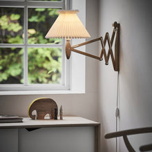 Load image into Gallery viewer, Sax 224 Wall Light in living room.
