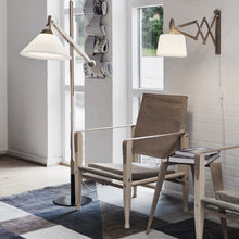 Load image into Gallery viewer, Sax 233 Wall Light in living room.
