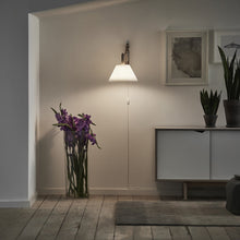 Load image into Gallery viewer, Sax 233 Wall Light in living room.
