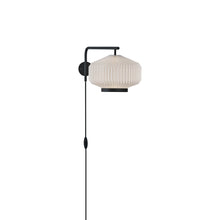 Load image into Gallery viewer, Shibui Wall Light in Detail.
