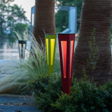 Load image into Gallery viewer, Lanai Outdoor Solar LED Torch Light in Outside Area.
