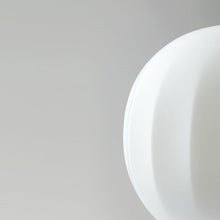 Load image into Gallery viewer, Lita Table Lamp in Detail.
