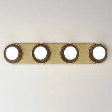 Load image into Gallery viewer, Hollywood Wall Light in Detail.
