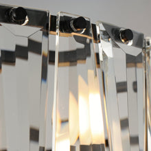 Load image into Gallery viewer, Odeon Fandelight in Detail.

