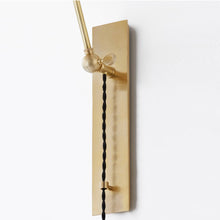 Load image into Gallery viewer, Metal No.2 Swing Arm Wall Light in Detail.
