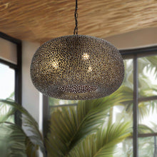 Load image into Gallery viewer, Moradabad Pendant Light in Detail.
