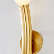 Load image into Gallery viewer, Allegra Wall Light in Detail.
