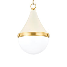 Load image into Gallery viewer, Ciara Pendant Light in Detail.
