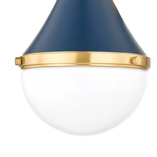 Load image into Gallery viewer, Ciara Wall Light in Detail.

