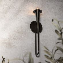Load image into Gallery viewer, Danna Wall Light in Detail.
