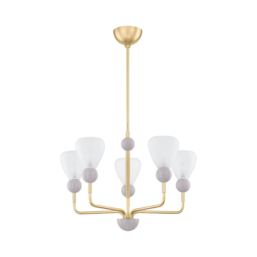 Doreen Chandelier.