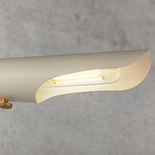 Load image into Gallery viewer, Harperrose Wall Light in Detail.
