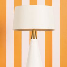 Load image into Gallery viewer, Jen Table Lamp in Detail.
