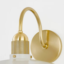 Load image into Gallery viewer, Leanna Wall Light in Detail.
