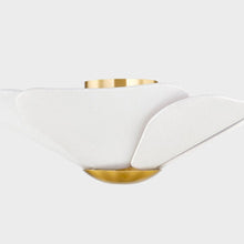Load image into Gallery viewer, Madeline LED Flush Mount Ceiling Light in Detail.

