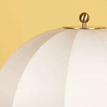 Load image into Gallery viewer, Meshelle Floor Lamp in Detail.
