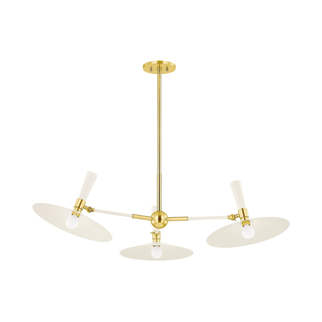 Milena Chandelier.