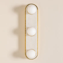 Load image into Gallery viewer, Zora Bath Vanity Light in Detail.

