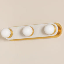 Load image into Gallery viewer, Zora Bath Vanity Light in Detail.
