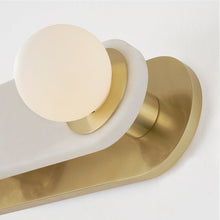 Load image into Gallery viewer, Zora Bath Vanity Light in Detail.
