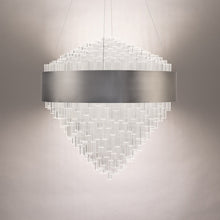 Load image into Gallery viewer, Luzerne LED Pendant Light in Detail.
