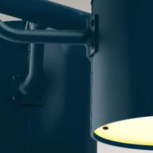 Load image into Gallery viewer, Statistocrat LED Floor Lamp in Detail.

