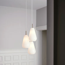 Load image into Gallery viewer, Anoli Chandelier in living room.
