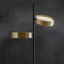 Load image into Gallery viewer, Berlin LED Floor Lamp in Detail.
