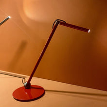 Load image into Gallery viewer, Calamaio LED Table Lamp in Detail.
