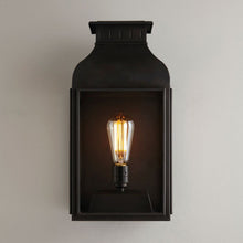 Load image into Gallery viewer, 0276  Wall Light in Detail.
