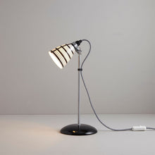 Load image into Gallery viewer, Circle Line Table Lamp in Detail.
