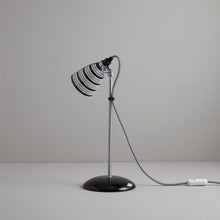 Load image into Gallery viewer, Circle Line Table Lamp in Detail.
