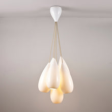 Load image into Gallery viewer, Drop Zero Multi-Light Pendant Light in Detail.
