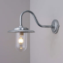 Load image into Gallery viewer, Exterior Bracket Light 1-Light Outdoor Wall Light in Detail.
