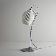 Load image into Gallery viewer, Fin 5-Inch Table Lamp in Detail.
