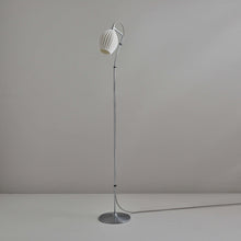 Load image into Gallery viewer, Fin Floor Lamp in Detail.
