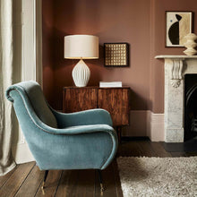 Load image into Gallery viewer, Fin Table Lamp in living room.
