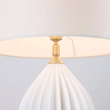 Load image into Gallery viewer, Fin Table Lamp in Detail.
