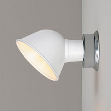 Load image into Gallery viewer, Ginger Wall Light in Detail.
