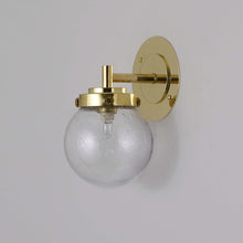 Load image into Gallery viewer, Globe Wall Light in Detail.
