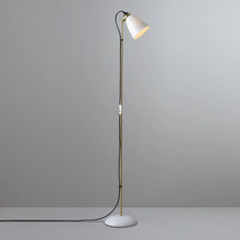 Load image into Gallery viewer, Hector Floor Lamp in Detail.
